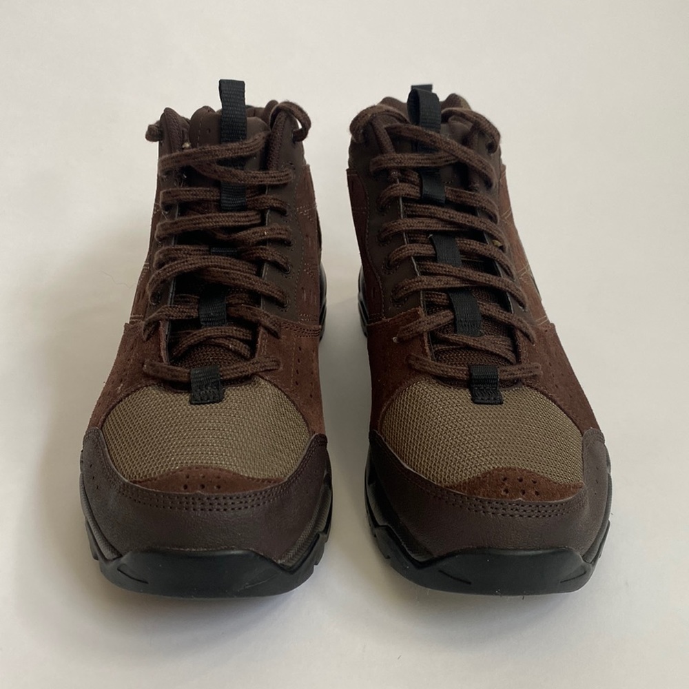 Nike shoes size 10- New!!